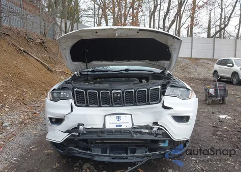 2019 Jeep Grand Cherokee Laredo E 4X4 from USA, damaged, VIN 1C4RJFAG4KC706571